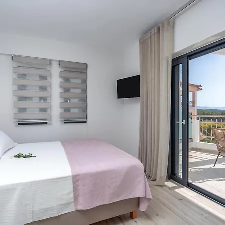 Maria Pf Ee * Nydri (Lefkada)