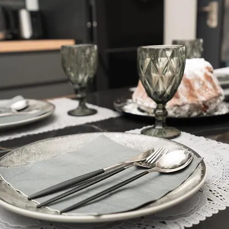 Maria Pf Ee Nydri (Lefkada)